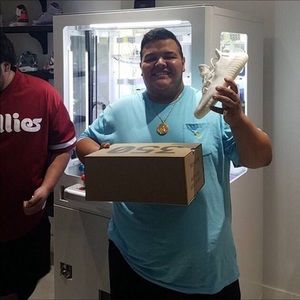 Meet your Posher, Max